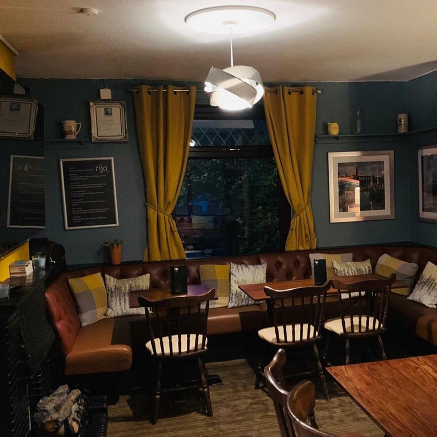 Milton Hotel Llanwern Village Newport Kültér fotó